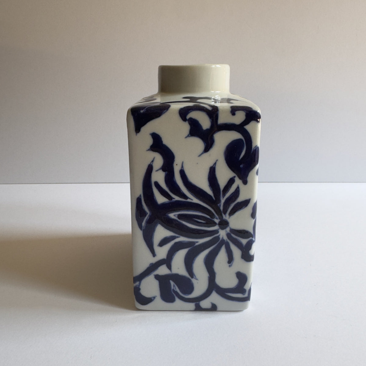 Vintage Chinoiserie Vase