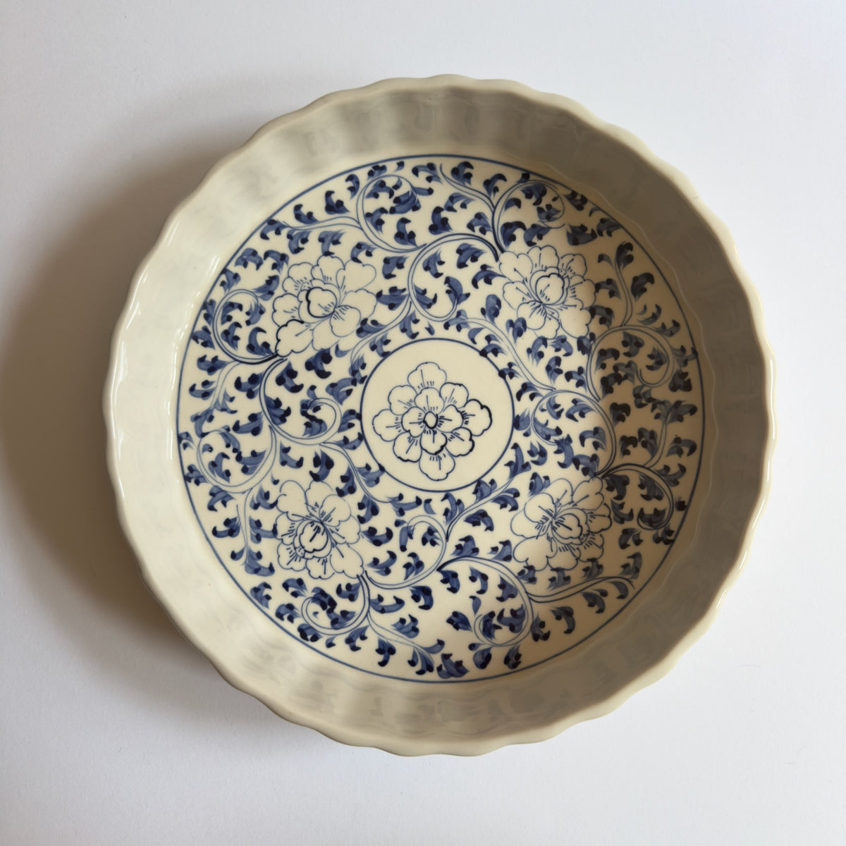 Vintage Chinoiserie Scalloped Serving Dish