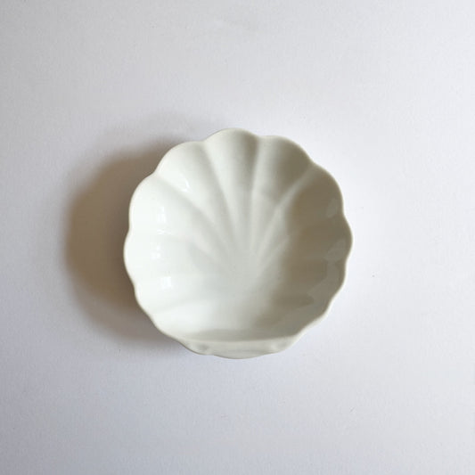 Vintage Lillian Vernon 1987 Shell Dish